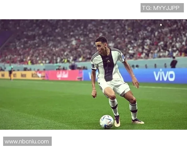 穆西亚拉崛起之路:从青训小将到足坛新星的辉煌历程 穆西亚拉崛起之路:从青训小将到足坛新星的辉煌历程