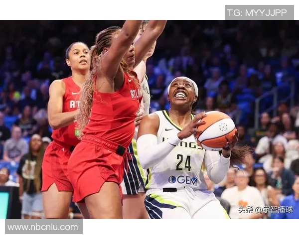 美职篮狂热与梦想的对决:激情碰撞下的篮球传奇与未来希望 美职篮狂热与梦想的对决:激情碰撞下的篮球传奇与未来希望