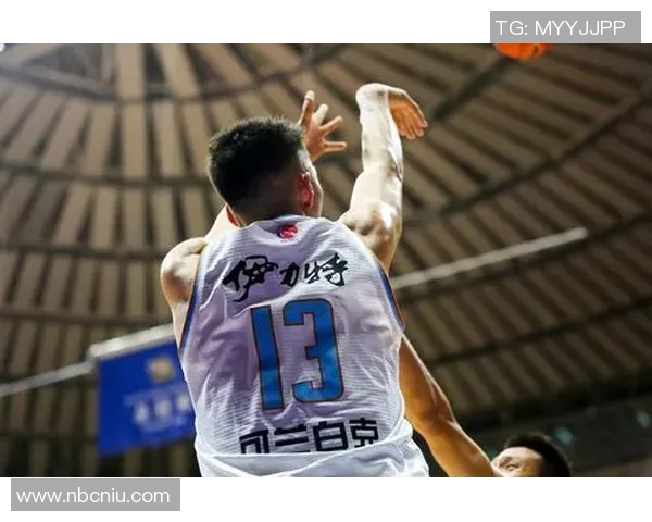 可兰白克的传奇人生与不屈精神：探索他背后的故事与影响