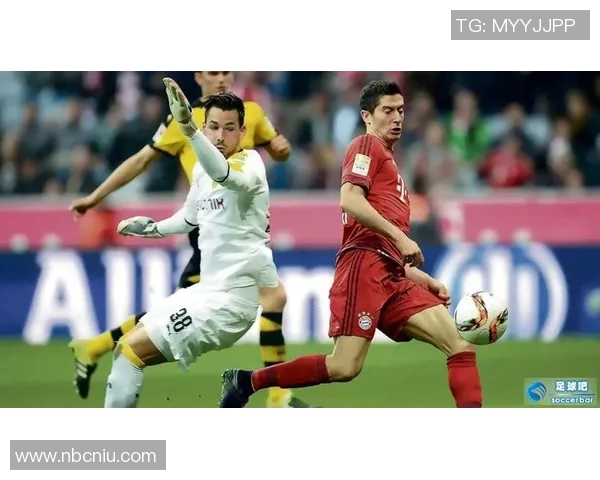 哈维德夫与科治的激烈对决揭示足球战术的深层次博弈与精彩瞬间 哈维德夫与科治的激烈对决揭示足球战术的深层次博弈与精彩瞬间