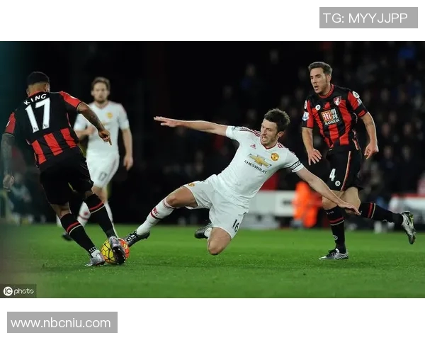 登博斯与前进之的精彩对决揭示了足球战术与团队合作的重要性